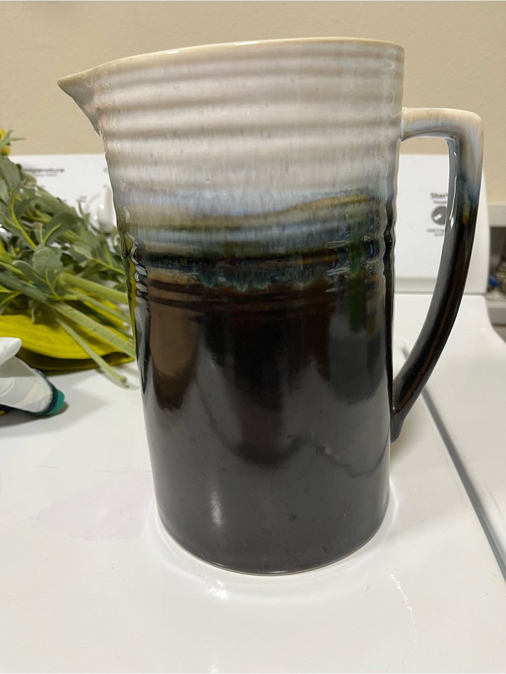 Source Unknown Ceramic Ombre Pitcher in Black and Cream